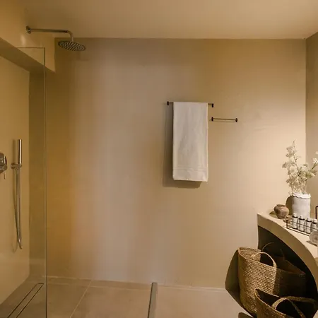 Nomade Agora - Town Centre, Kefalonia - Private Balconies *