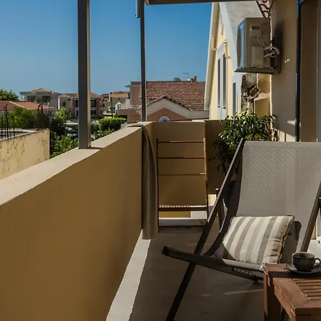 Celes In Kefalonia With Balcony Nomade Agora Apartamento Lixúri